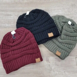 BEANIE UNISEX HAT - GREEN